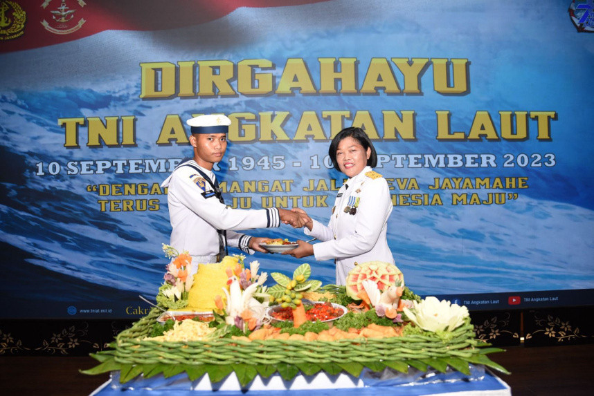 Laksma TNI Damayanti Ajak Prajurit Siap dan Ikhlas Melaksanakan Tugas