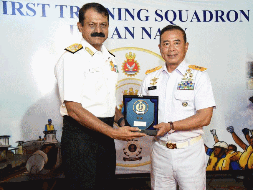 Kapal Perang India Singgah di Tanjung Priok, Perkuat Kerjasama dengan TNI AL