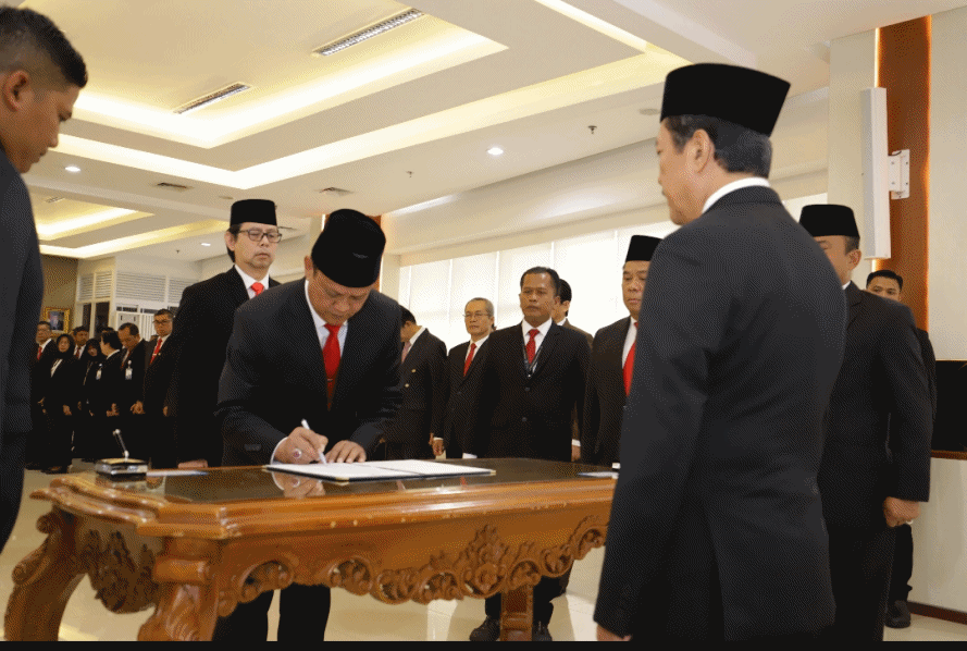 Irjen Rudy Heriyanto Jabat Sekjen Kementerian Kelautan dan Perikanan, Ini Pesan Menteri Trenggono