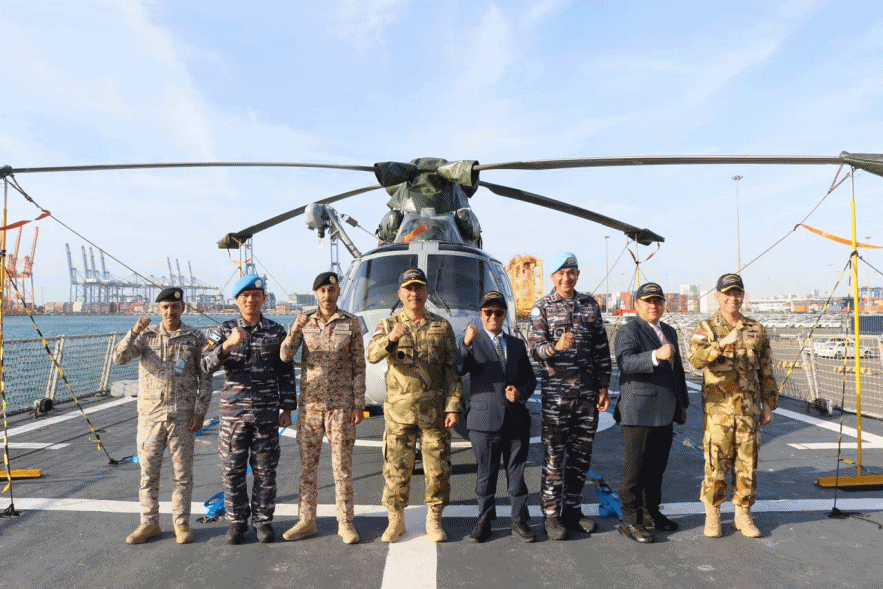 KRI Frans Kaisiepo-368 Singgah di Jeddah, Alhamdulillah Prajurit Bisa Umrah