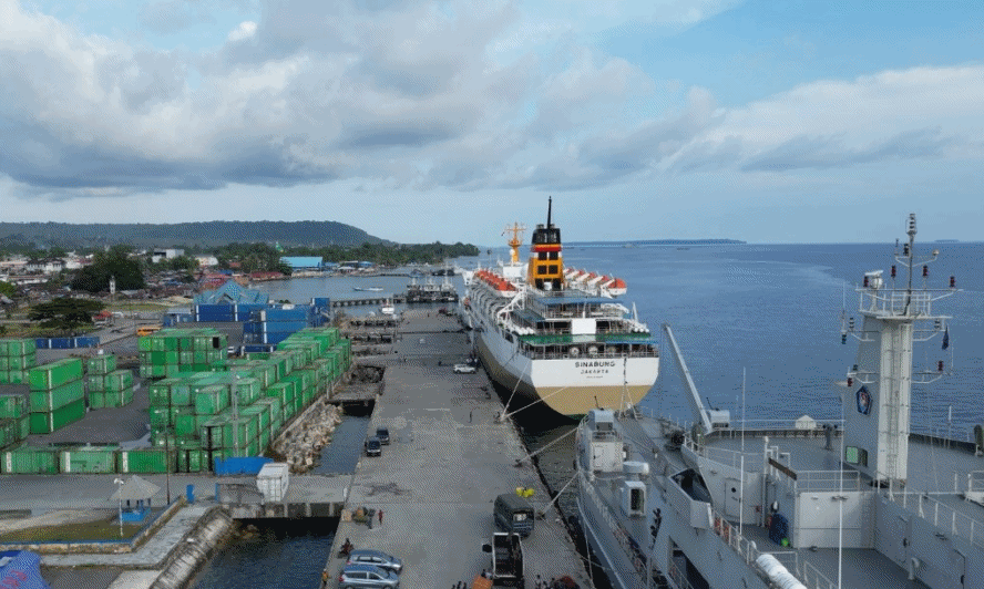 Ekspor Biak Dongkrak Kinerja Pelindo Regional 4