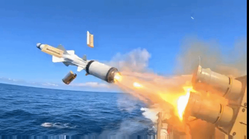 Rudal Exocet dan Torpedo Kapal Perang TNI AL Sukses Tenggelamkan Sasaran, Bravo Zulu