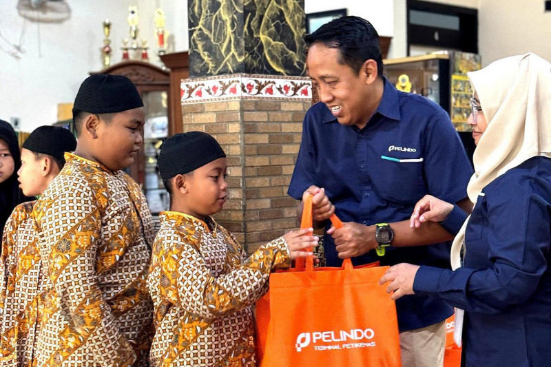 Penerima Sembako Anak Yatim Pelindo Terminal Petikemas: Bantuan Ini Sangat Berarti Bagi Kami