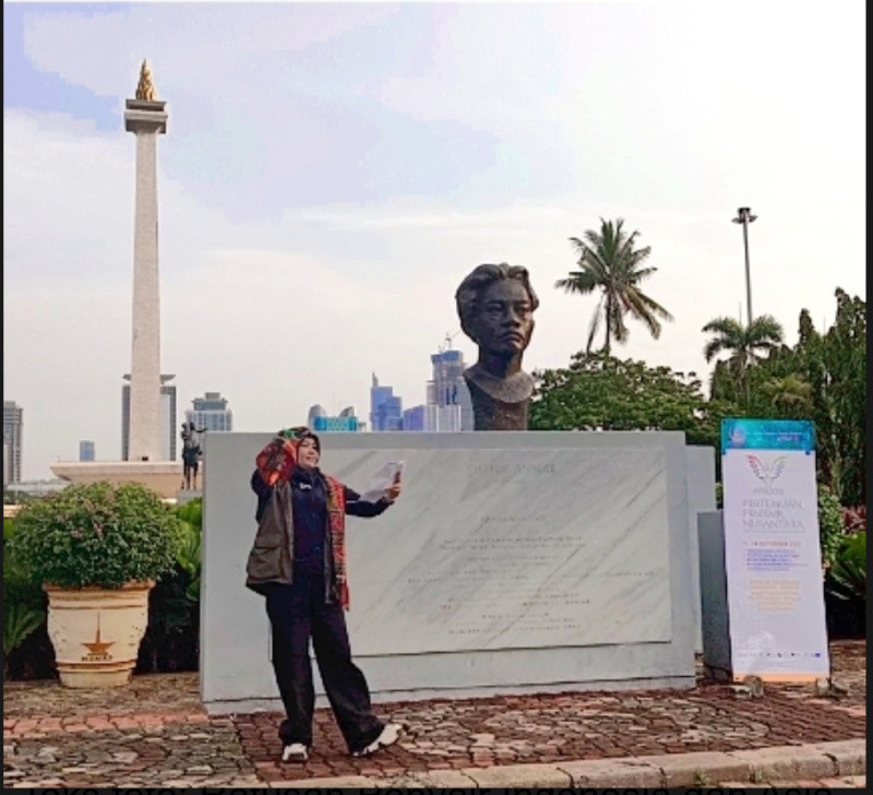 Laskar Literasi Perpusnas RI Baca Puisi Perdamaian Bersama Penyair Asia Tengggara di Monas Jakarta