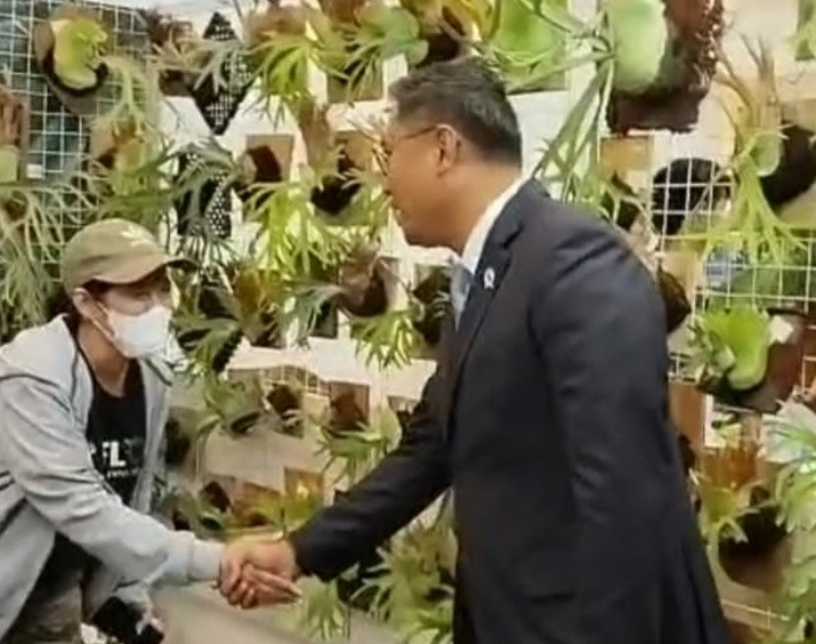 Pameran Pertanian Modern di ICE BSD, Wamen Pertanian Singgah ke Stand ESHA PLANT