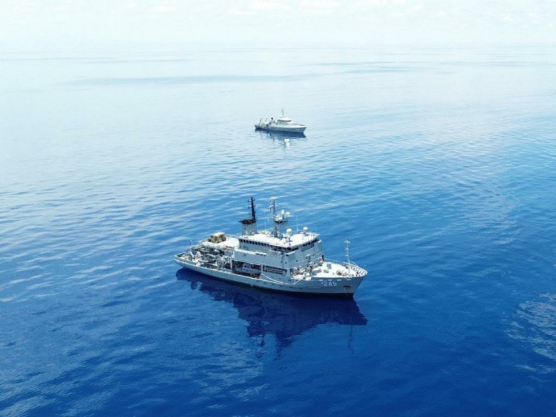 KRI Spica-934 dan Kapal Australia HMAS Leeuwin A-245 Gelar Ship Visit Exchange di Kupang