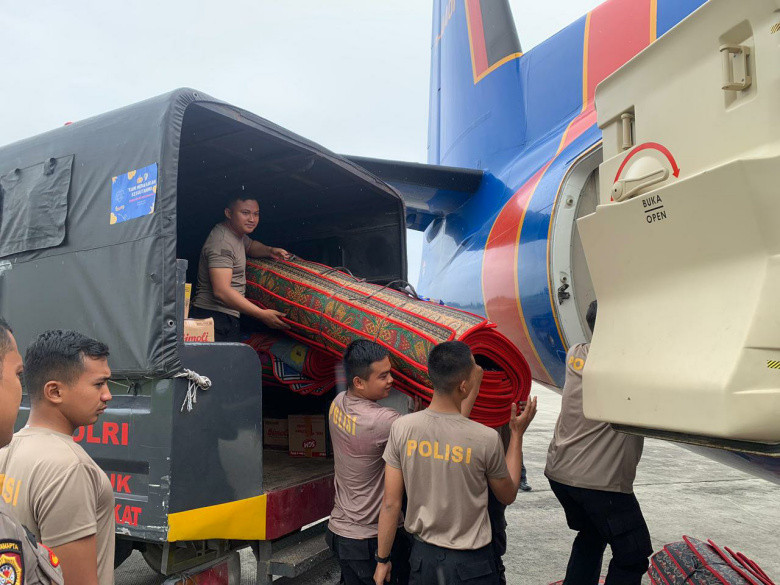 Polri Kembali Salurkan 2,1 Ton Bantuan Logistik ke Aceh Tengah