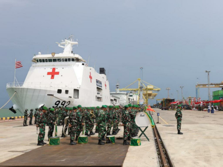 Timba Ilmu Bahari: Taruna TNI, Akpol dan Mahasiswa Unhan Berlayar Naik KRI Radjiman Wedyodiningrat