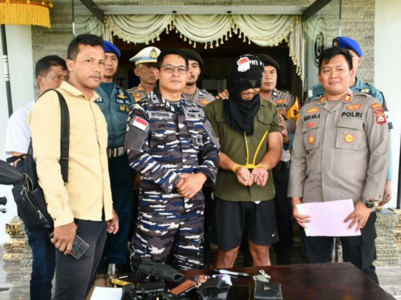 Tim Gabungan TNI AL Amankan Terduga Penjual Senjata Api Ilegal