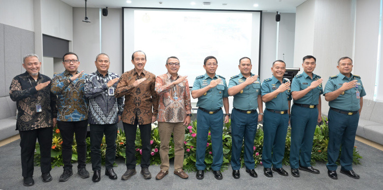 Pelindo Gandeng Perwira TNI AL Perkuat Jajaran Pandu Laut