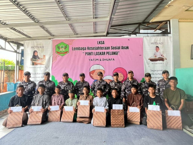 Kolinlamil Sahabat Masyarakat, Kerahkan KRI Youtefa-552 Bakti Sosial untuk Warga Timika