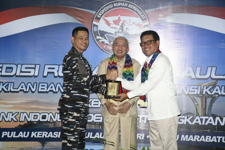 TNI AL dan BI Kembali Gelar Ekspedisi Rupiah Berdaulat, Sasar Wilayah Pulau 3T di Kalsel