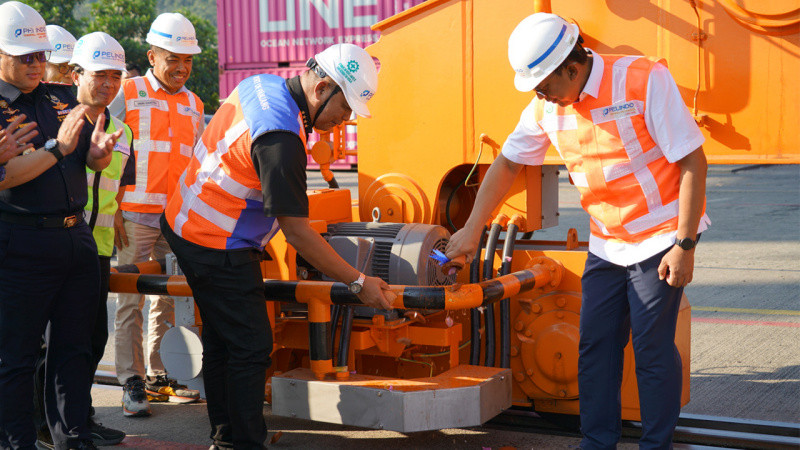 Modernisasi Alat, Berdaya Saing Global, IPC TPK Panjang Resmi Operasikan Alat Baru