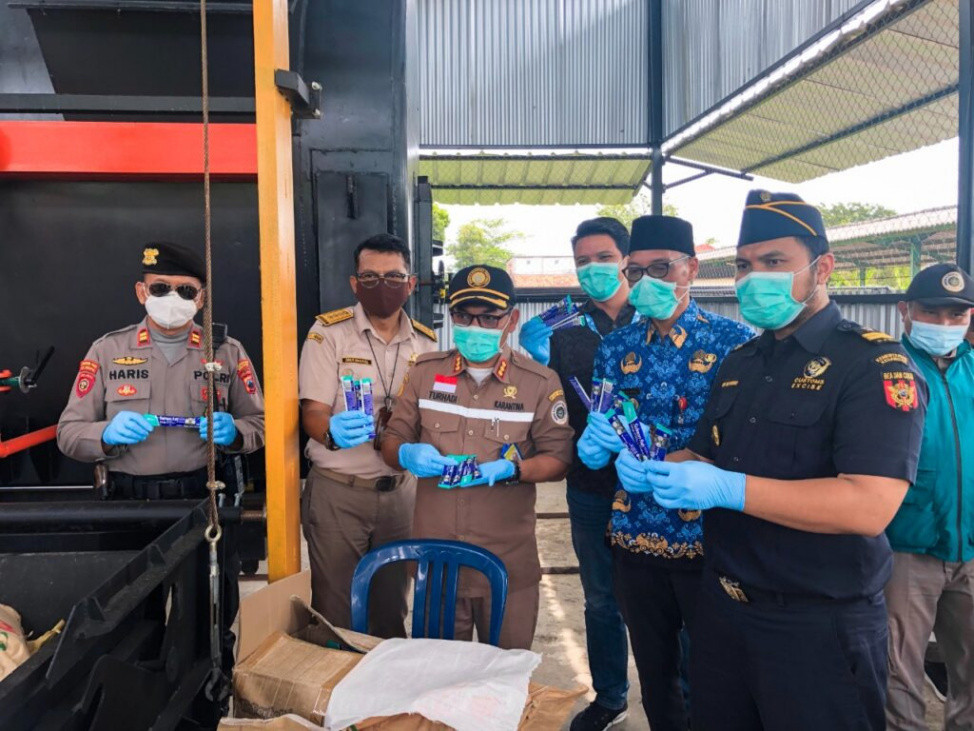 Makanan Kucing Diimpor dari China Dimusnahkan Bea Cukai