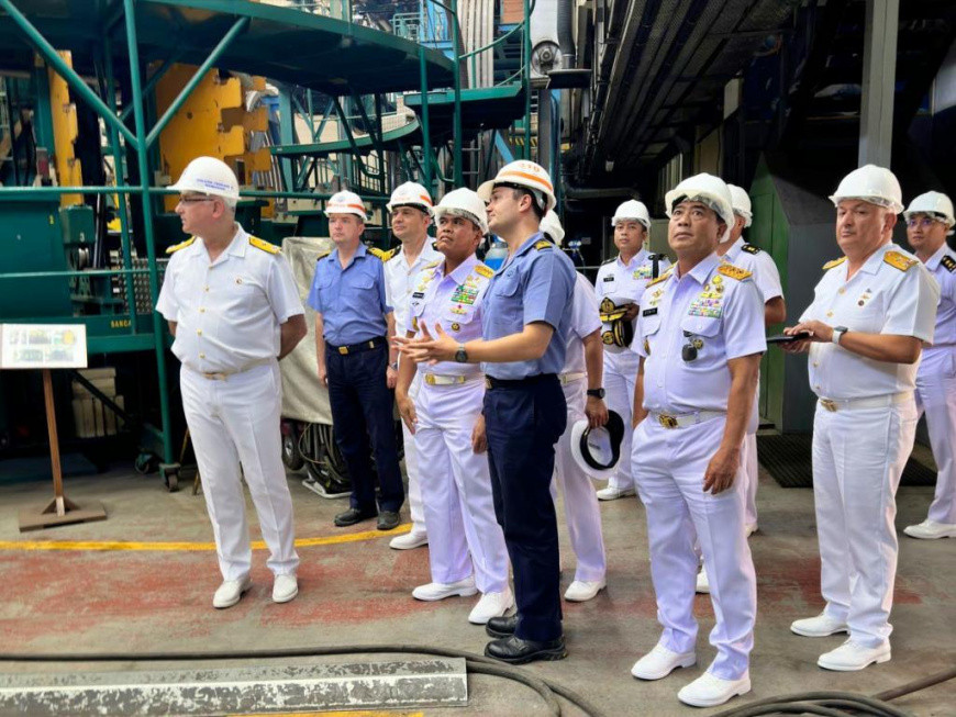 Kasal Tinjau Industri Kapal Perang Turki Berusia Hampir 100 Tahun