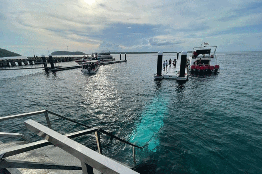 Waduh! 25 Turis Kecebur ke Laut Gegara Jembatan Dermaga Nusa Penida Bali Roboh, Kemenhub Minta Maaf