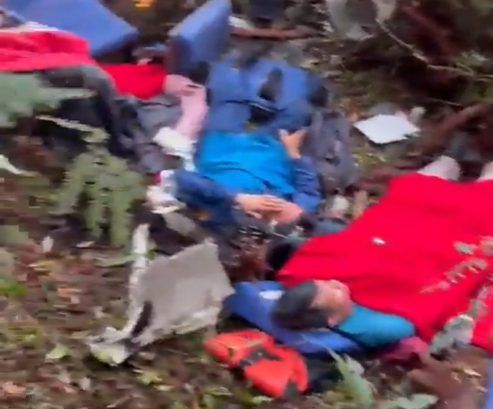 Kapolda Jambi dkk Dirawat 2 Dokter Polri di Hutan TKP Kecelakaan Helikopter 